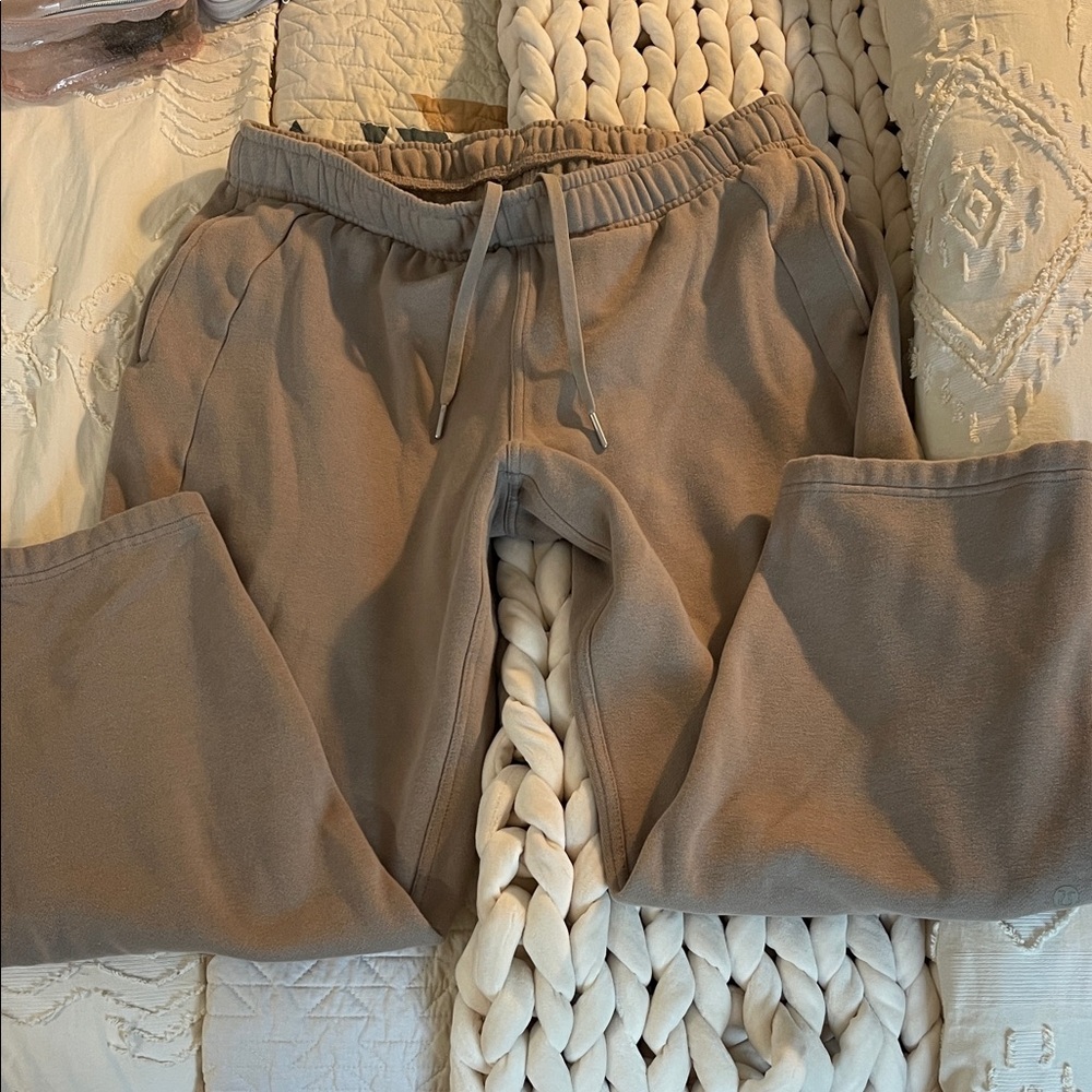 lululemon athletica Women's Tan Straight Leg Pants
